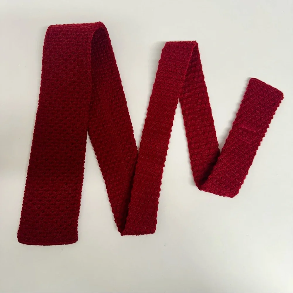 Vintage Wool CABLE CAR CLOTHIER San Francisco Red Knit Blunt-End Knit Tie 3”